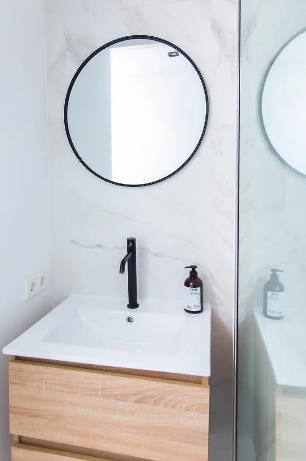 Trendy 2 Bedroom Accommodation On Perfect Location Amsterdam